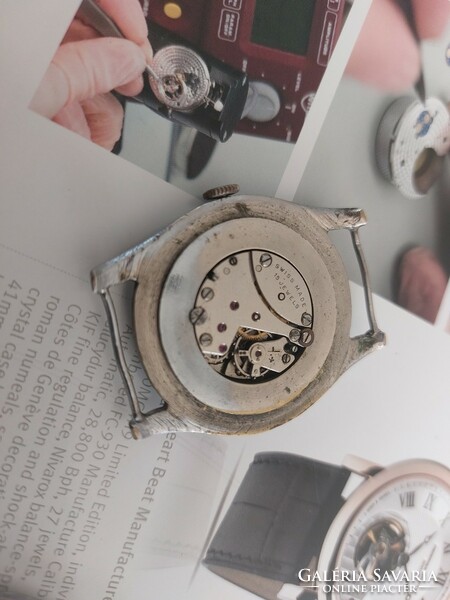 Extra mechanical ffi wristwatch