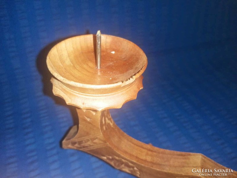 Retro turned wooden candle holder (a15)