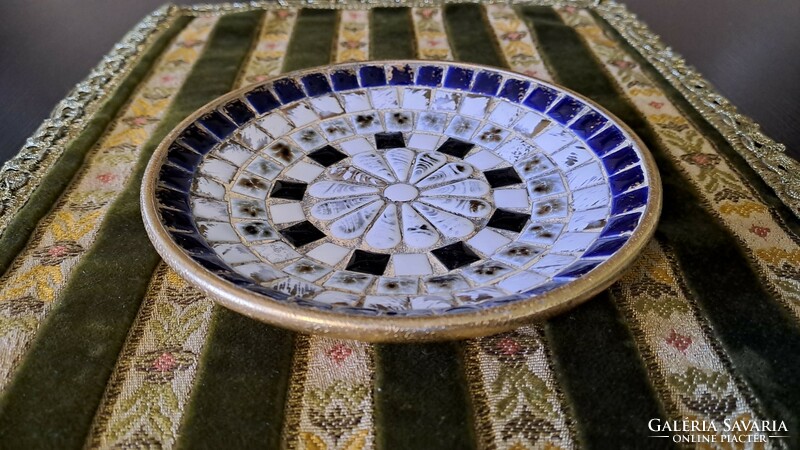 Ceramic decorative plate 15 cm