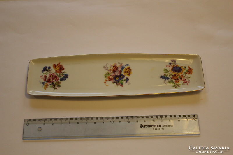 Hölóháza porcelain tray, with flower pattern decor