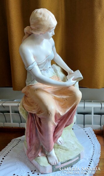 Statue 55cm high 