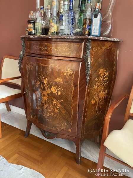 Baroque chest of drawers, Louis XV style, with cracked marble top
