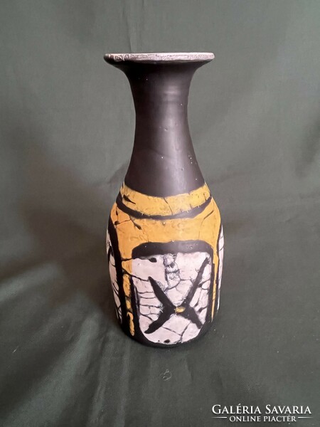 Gorka Lívia sárga-fekete kerámia váza (C0027)