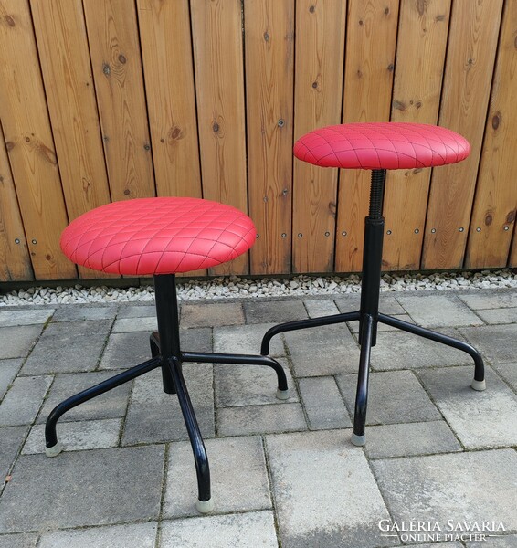 Refurbished retro workshop chair swivel chair pair from the 70s / quilted / loft design