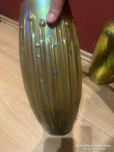 A large old original vase from Zsolna with a special pattern is for sale! Price: 90,000.-