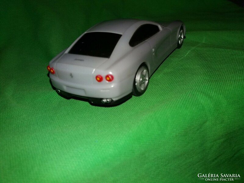 Retro shell v-power ferrari 612 scaglietti pull-back small car rare 1:43 size according to the pictures