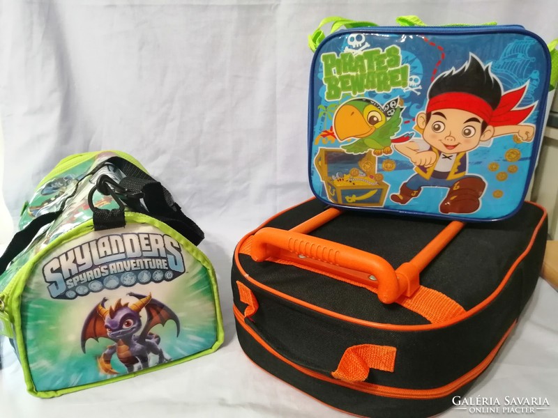Travel set, pull-on, rolling suitcase, snack holder, side bag for children