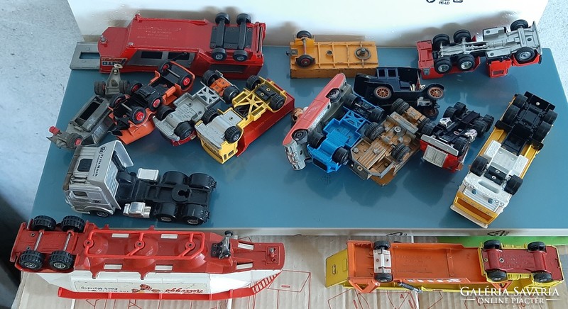 Kisautok egyben(Matchbox, Majorette, Rio, Ertl)