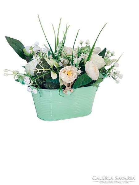 Viki spring flower basket