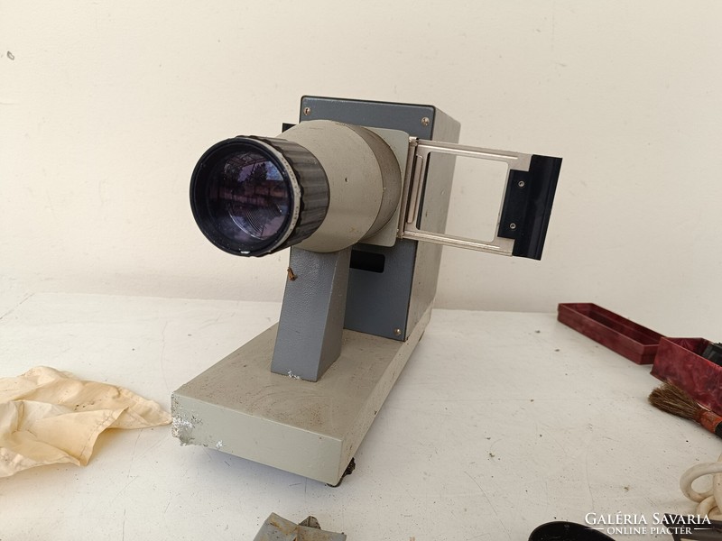 Antik film dia vetítő gép mozi projektor eredeti sérült dobozában rossz állapotban 8653