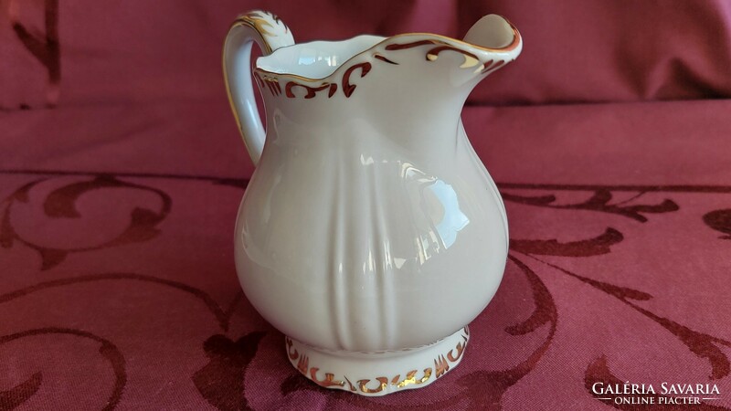Zsolnay porcelain milk spout gold stafir