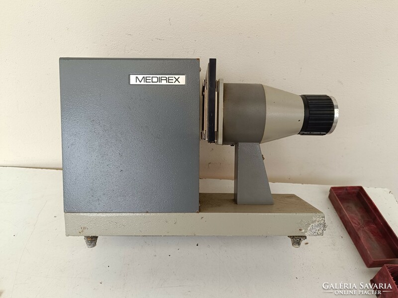 Antik film dia vetítő gép mozi projektor eredeti sérült dobozában rossz állapotban 8653