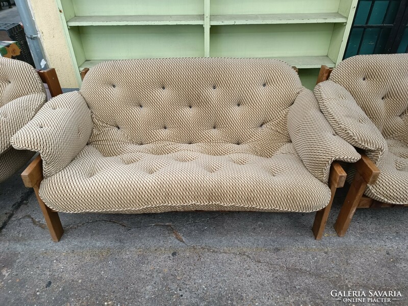 Senator sofa set in excellent condition