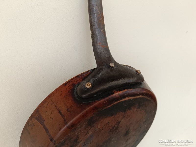 Antique kitchen tool red copper frying pan with iron legs and lugs with traces of tin plating 964 8658