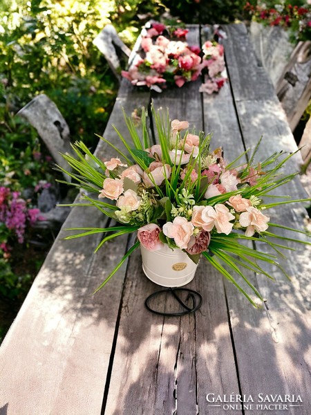 Nora flower basket - table decoration