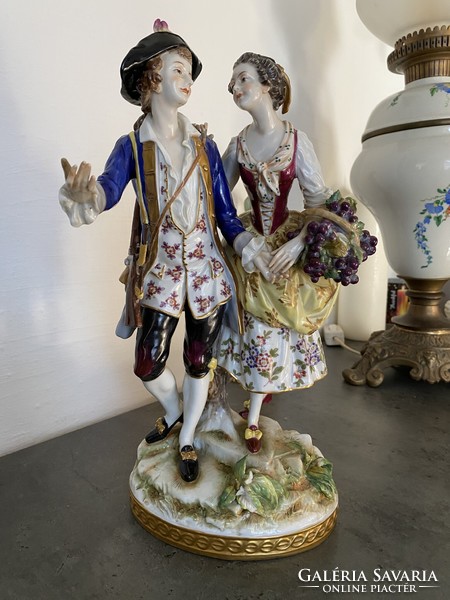 Volkstedt porcelain / couple in love walking /