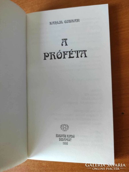 Kahlil Gibran: The Prophet c. Bilingual book