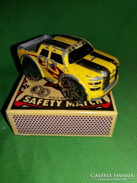 Quality realzstar realtoy - monster truck - big foot small car toy car according to the pictures