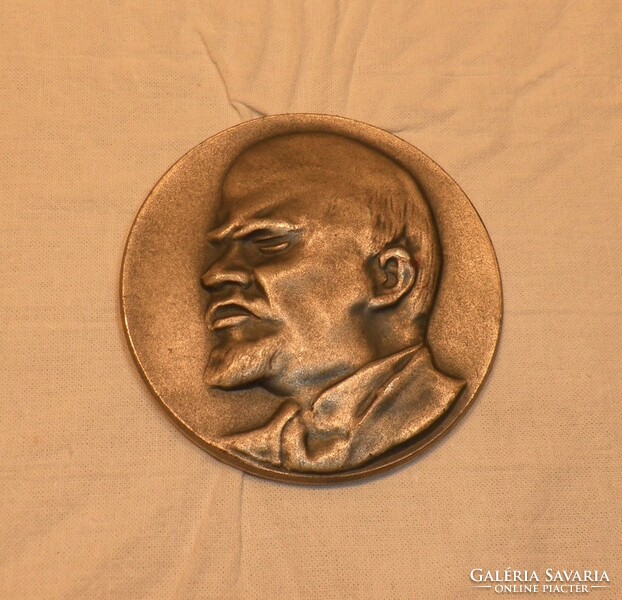 Lenin plaque