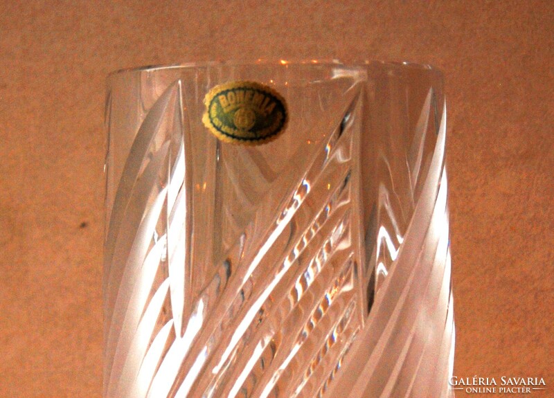 Kézzel metszett, nagy méretű cseh kristályváza - eredeti BOHEMIA címkével