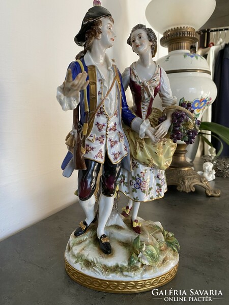Volkstedt porcelain / couple in love walking /