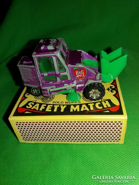 1999.Matchbox MATTEL BIG APPLE STREET CLEANER munkagép fém kisautó játék autó a képek szerint