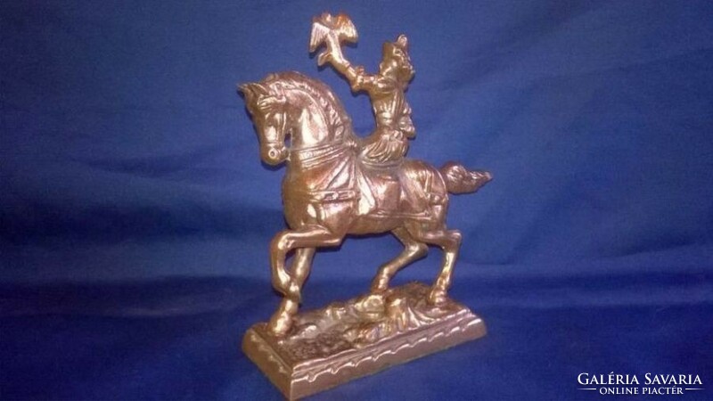 Equestrian statue, shelf decoration