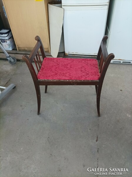 Elegant sofa for sale