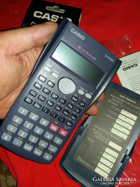 Sohasem használt Casio FX-82 MS intelligens számológép kalkulátor dobozával a képek szerint