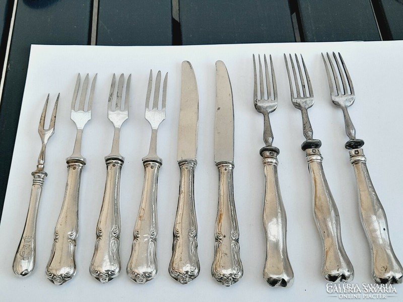 Greyhound silver cutlery with 800 handles