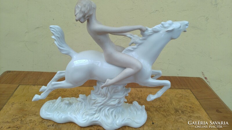 Wallendorf porcelain figure (flawless)