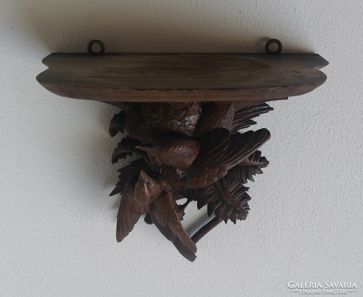 Black Forest wood shelf. Carved wood with birds. A rare artifact.