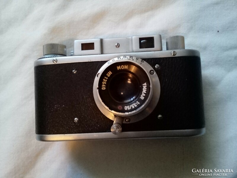 Old Hungarian camera. Mometta