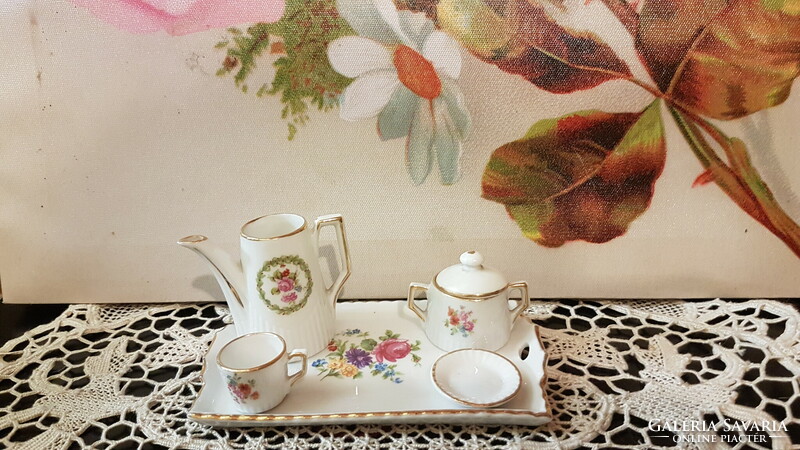 For a dollhouse, children's toy coffee set for 1 person, with tray, crow's house, zsolnay? Maybe