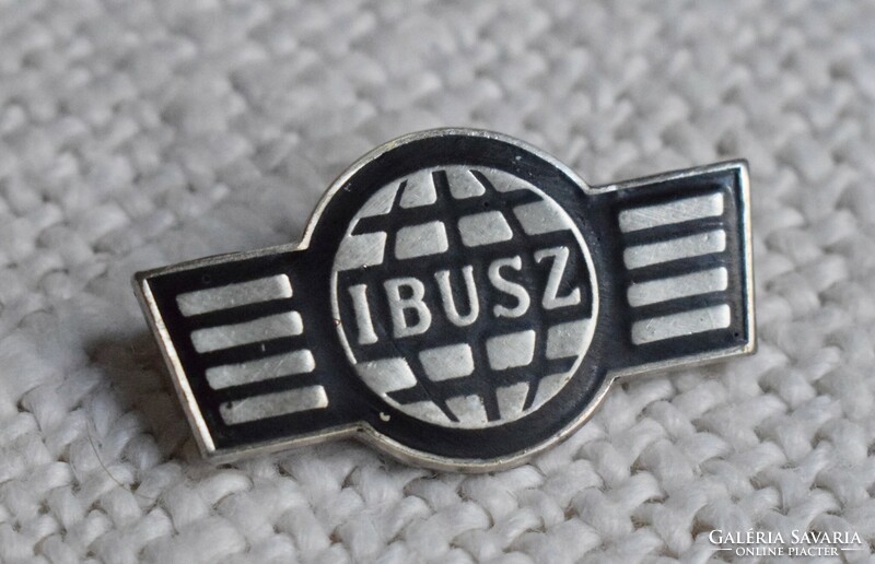 Ibus badge, pin 80s 2.8 x 1.6 cm