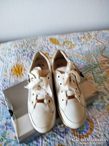Ara white leather sports shoes, barely used, super comfortable, size 41
