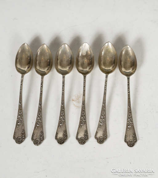 Set of 6 silver teaspoons with floral decor