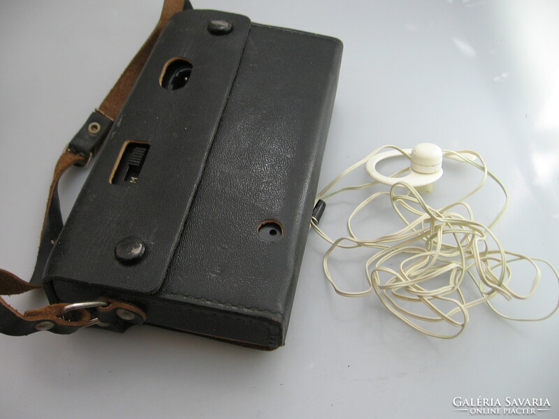 Retro sokol radio with leather case and earphones