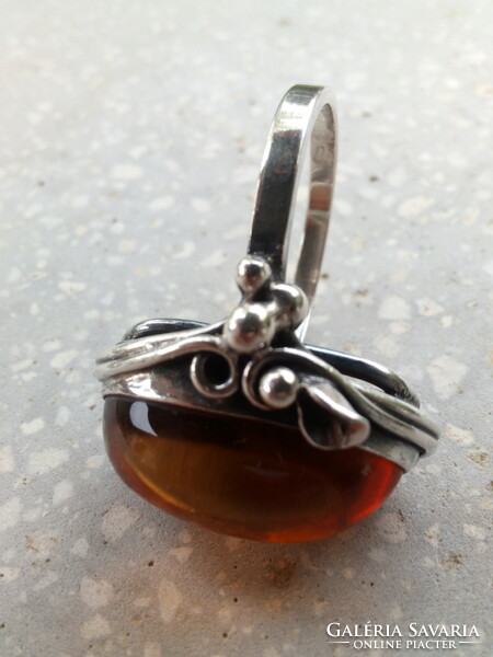 Silver ring with amber (240331)