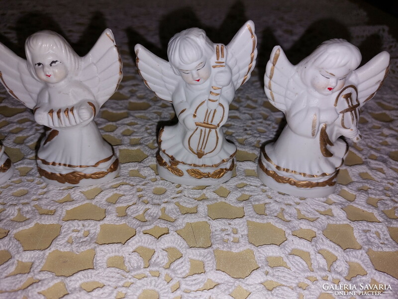 Musical angels, decorated with gold, 6 pcs