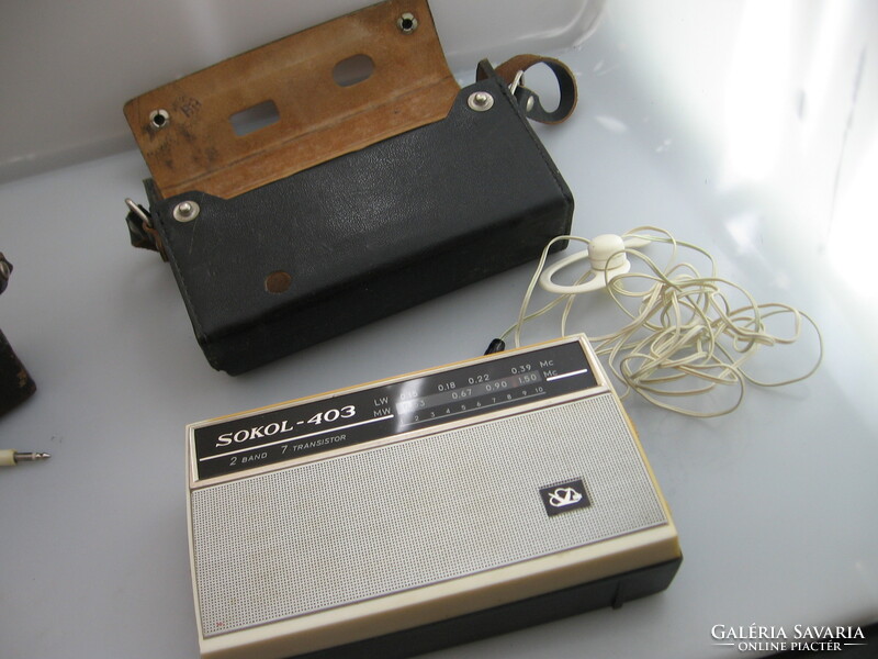 Retro sokol radio with leather case and earphones