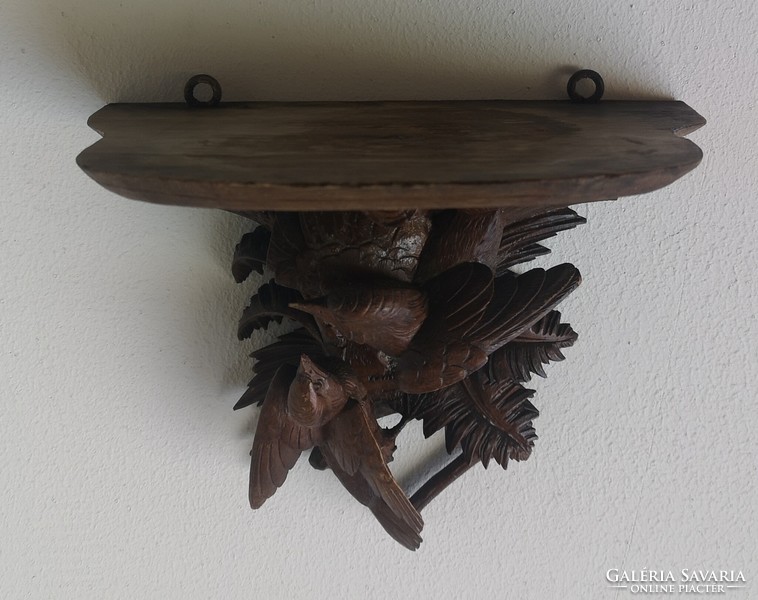 Black Forest wood shelf. Carved wood with birds. A rare artifact.