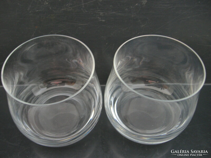 Pair of crystal whiskey glasses, Indian salora q'bon