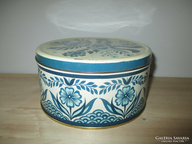 Biscuit tin box, konsum cottbus