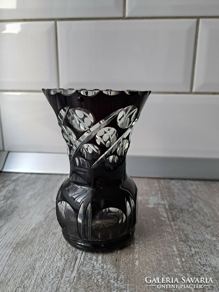 Fekete ólomkristály váza