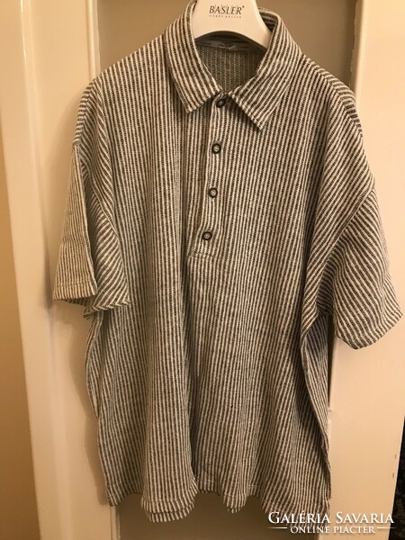 XL soft cotton white-grey striped men's shirt, short sleeves. Front buttons, collar. Back length: 77 cm