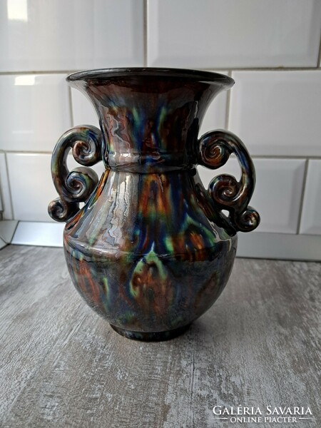 Ceramic vase by Balázs Badár Jr