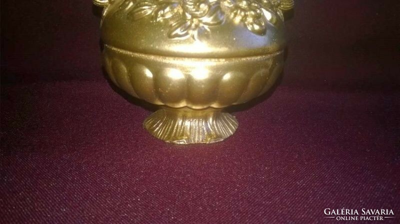 Flower pattern, metal vase, flower holder 1.