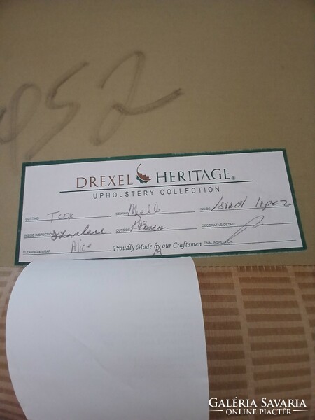 Drexel Heritage márkájú amerikai fotel lábtartó zsámollyal
