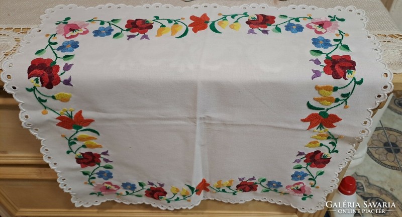 Kalocsai embroidered tablecloth 50x50 cm